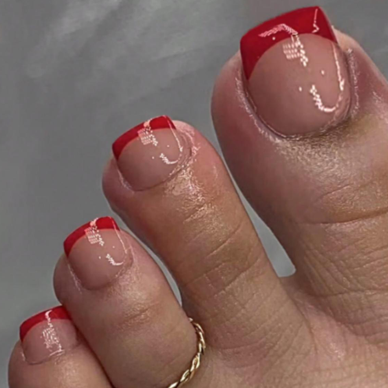 Nail Adhesive Tab - 24 adet Kırmızı Kenarlı Tam Kapsamlı