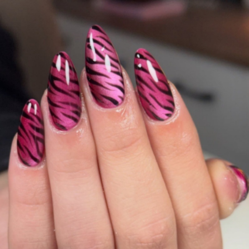 24 Adet Gül Kırmızısı Kedi Göz - Nail Art Zebra Design incelemesi ve fiyatı