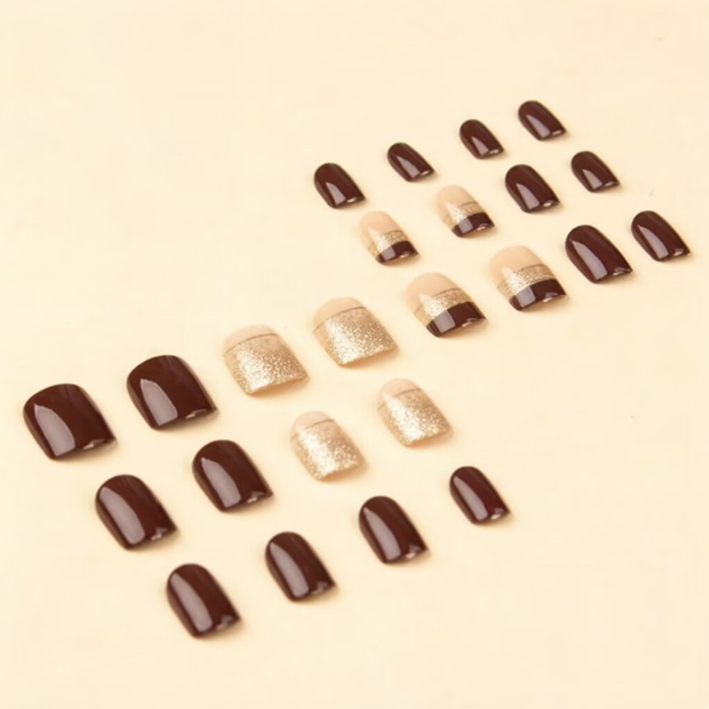 Kadınlar için kısa kare takma  - Nail Art Glossy incelemesi ve fiyatı