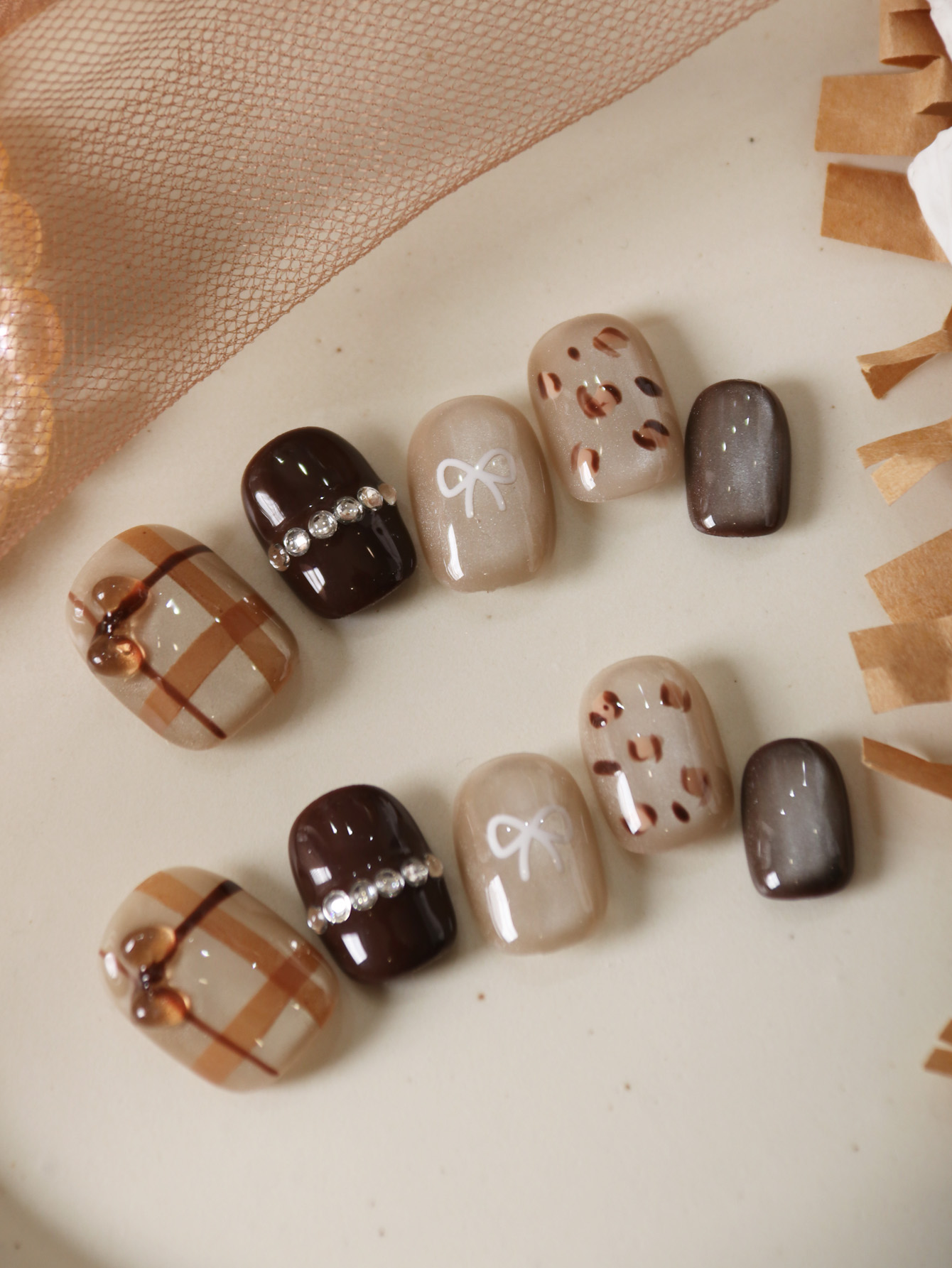 10 Adet Takma Tırnak Kısa Kahv - Nail Adhesive Tab incelemesi ve fiyatı